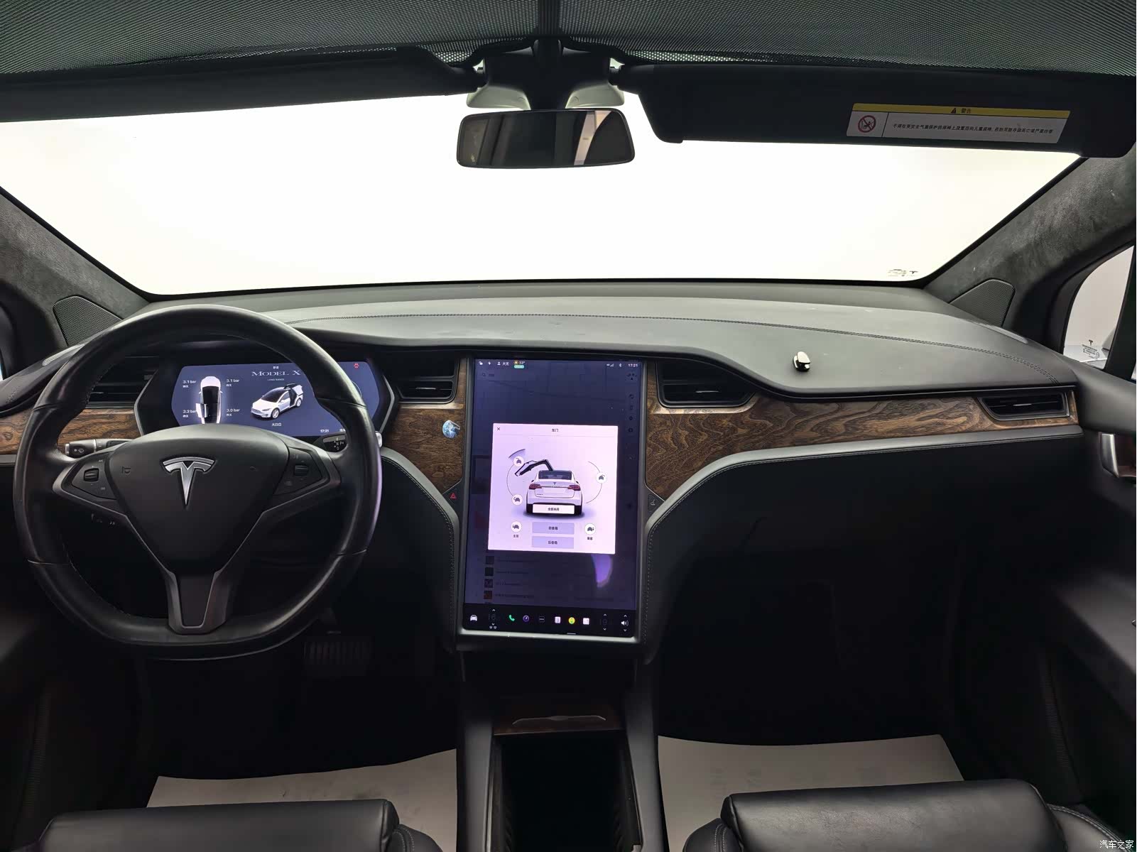 Tesla Model X, 2020 3