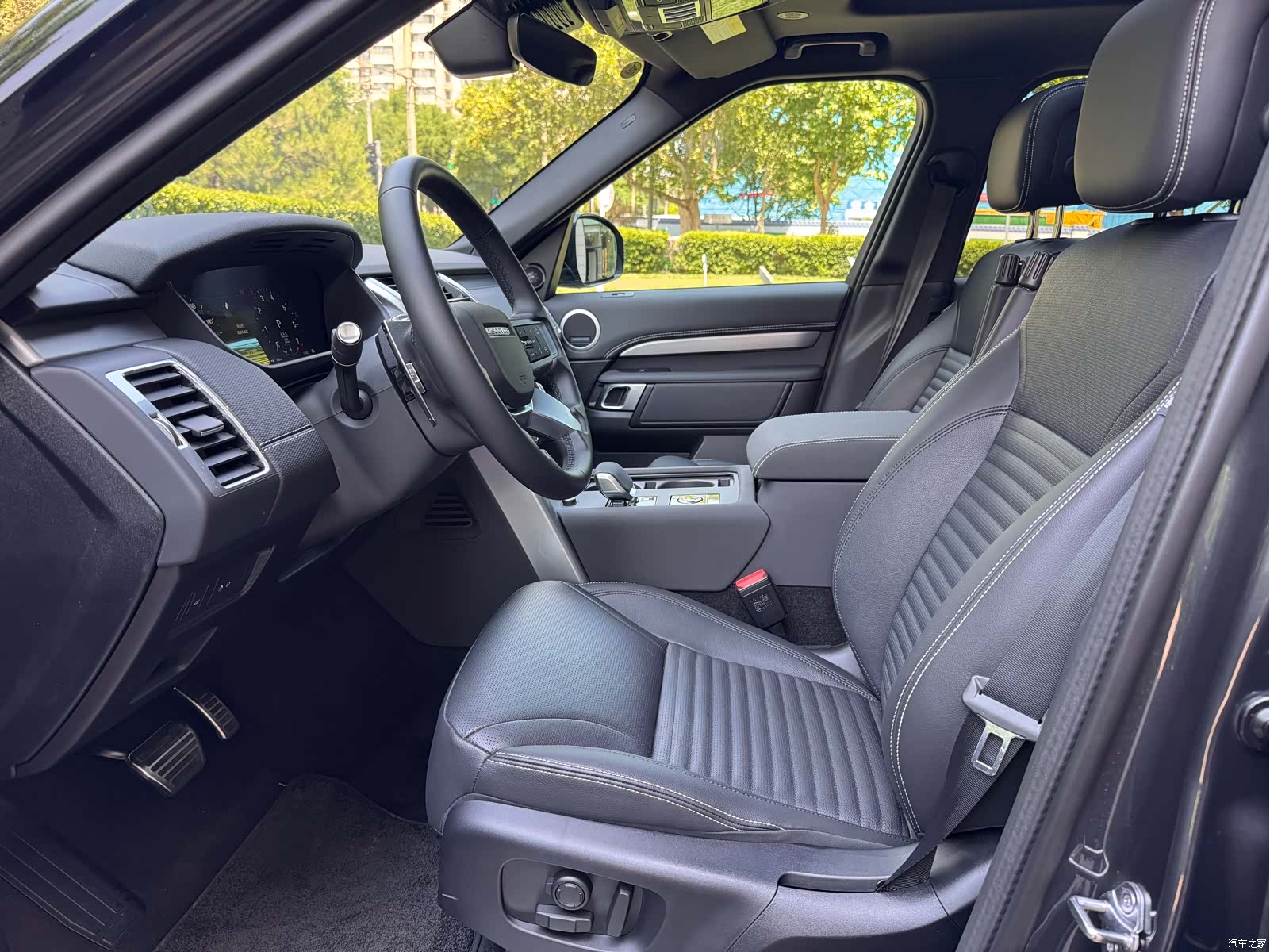 Land Rover Discovery, 2025 9