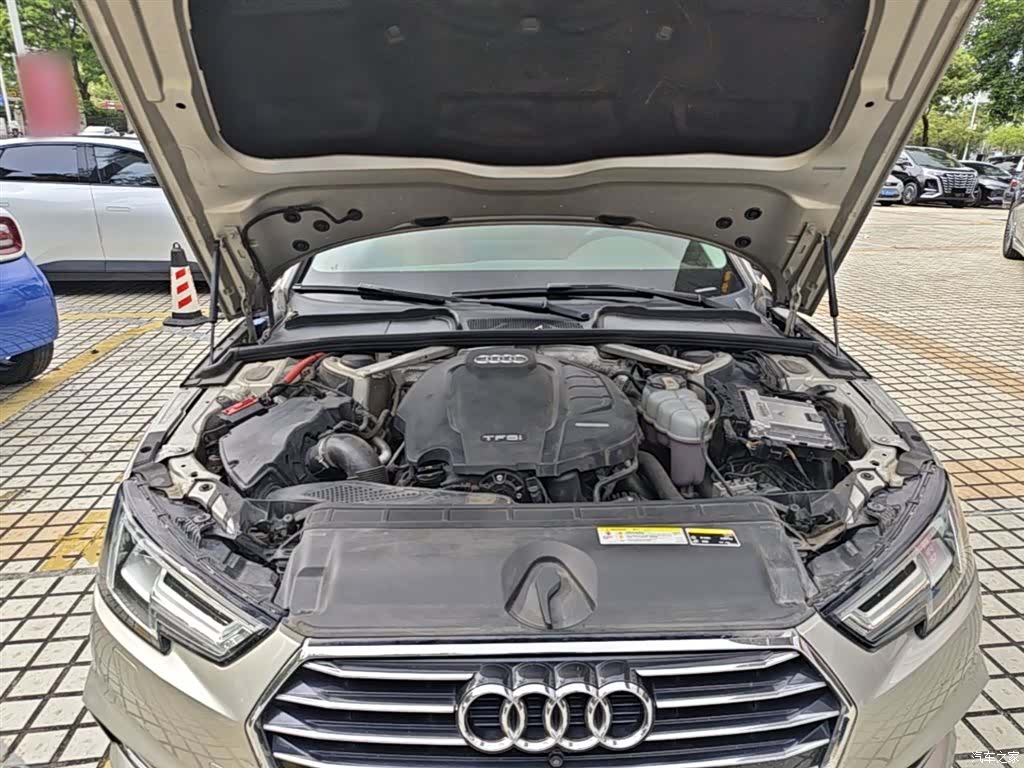 Audi A4L, 2019 20