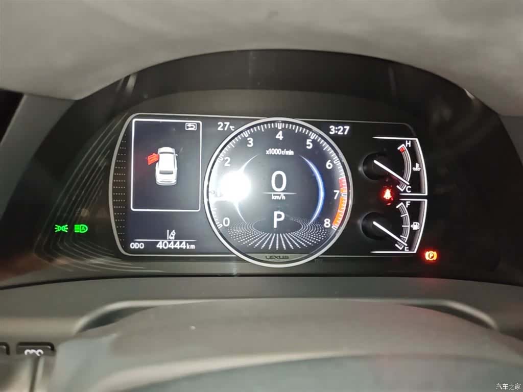 Lexus ES, 2021 11