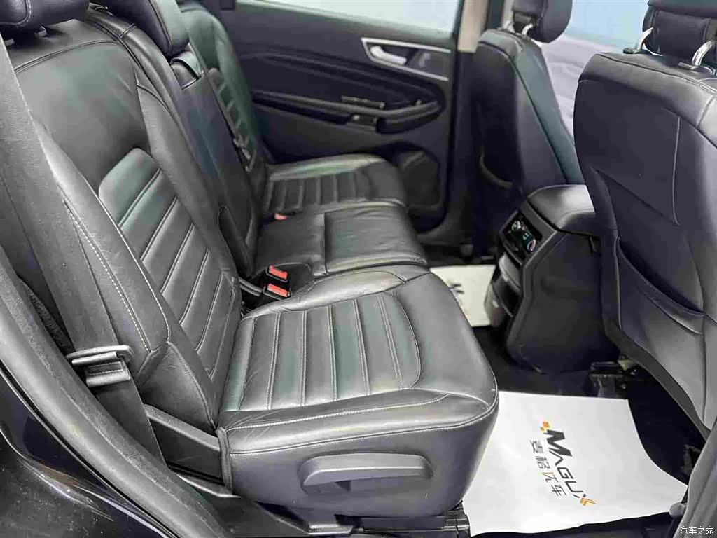 Ford Edge, 2015 11