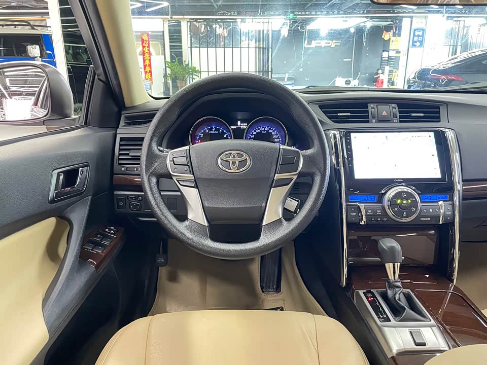 Toyota Reiz Toyota Reiz