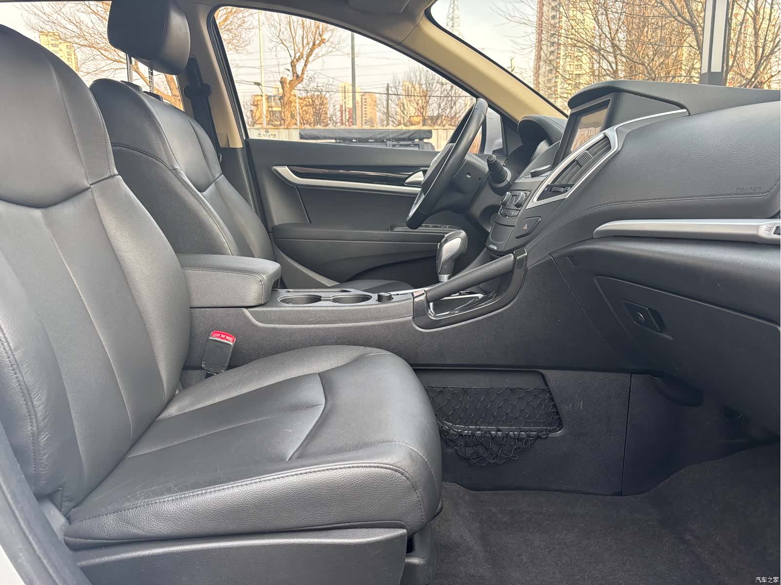 DongFeng AX7, 2014 11