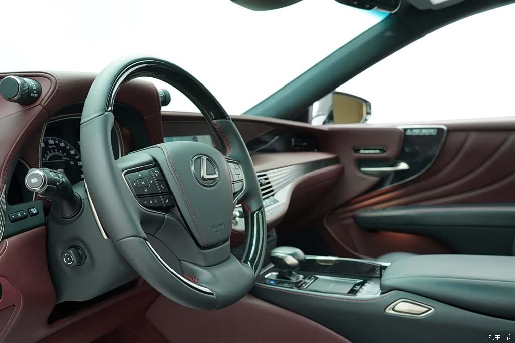 Lexus LS, 2018 8