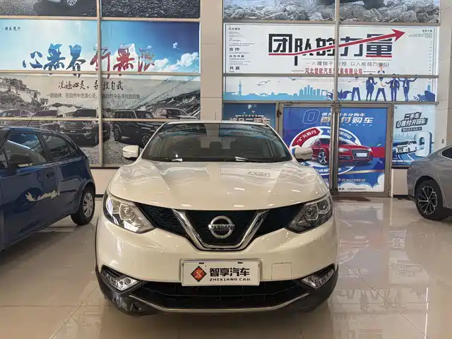 Nissan Qashqai 2017 — купить из Китая под заказ