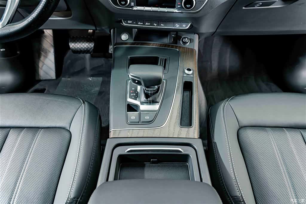 Audi Q5L, 2022 12