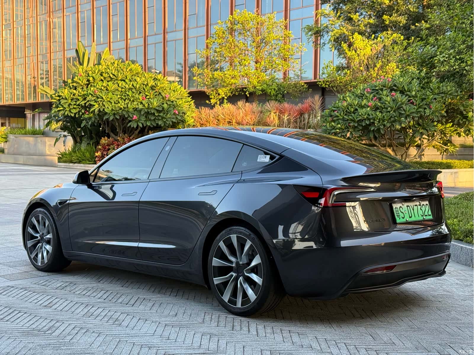 Tesla Model 3, 2024 7