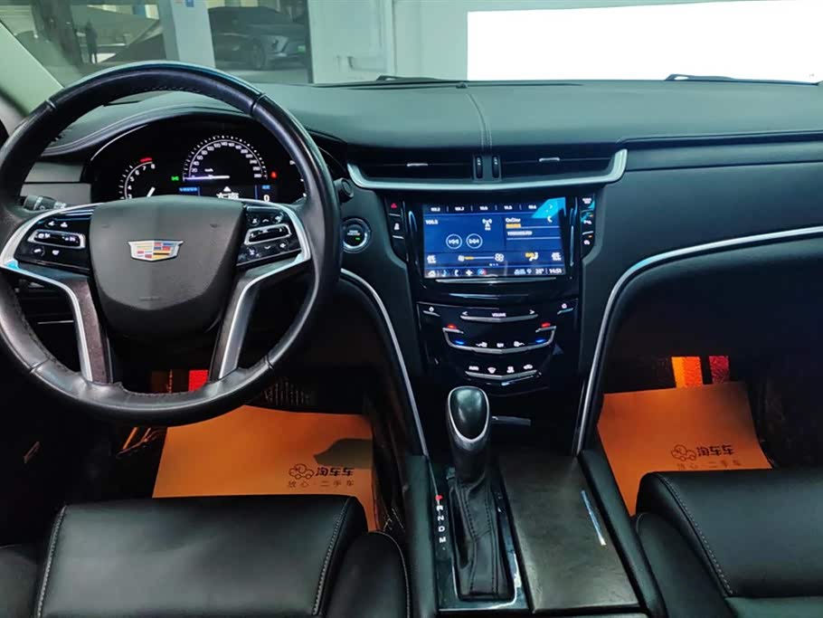 Cadillac XTS