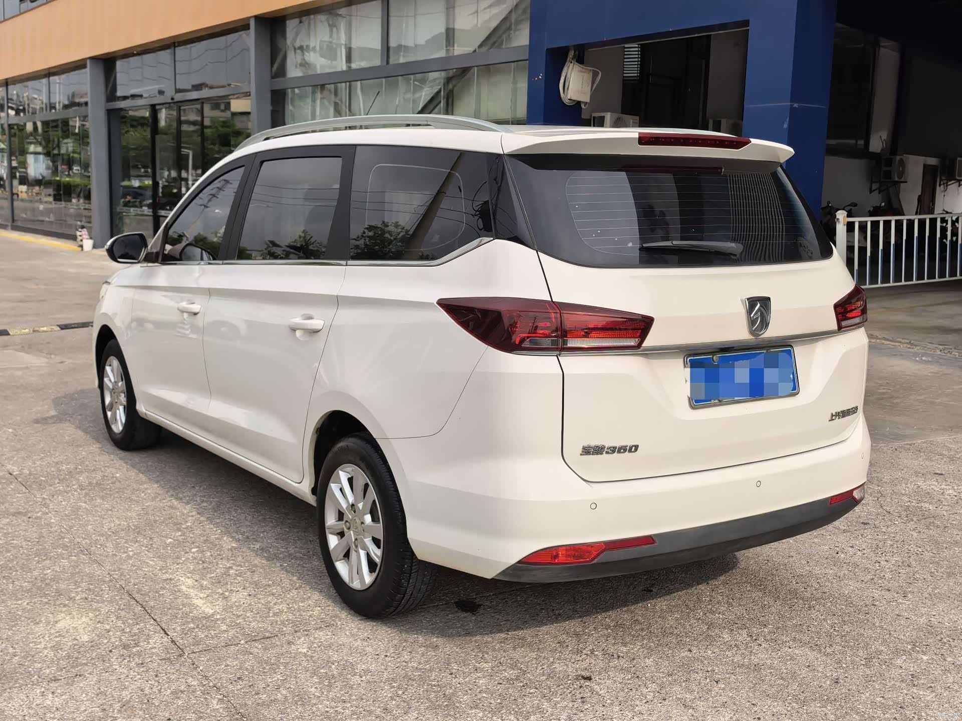 Wuling 360, 2021 все фото