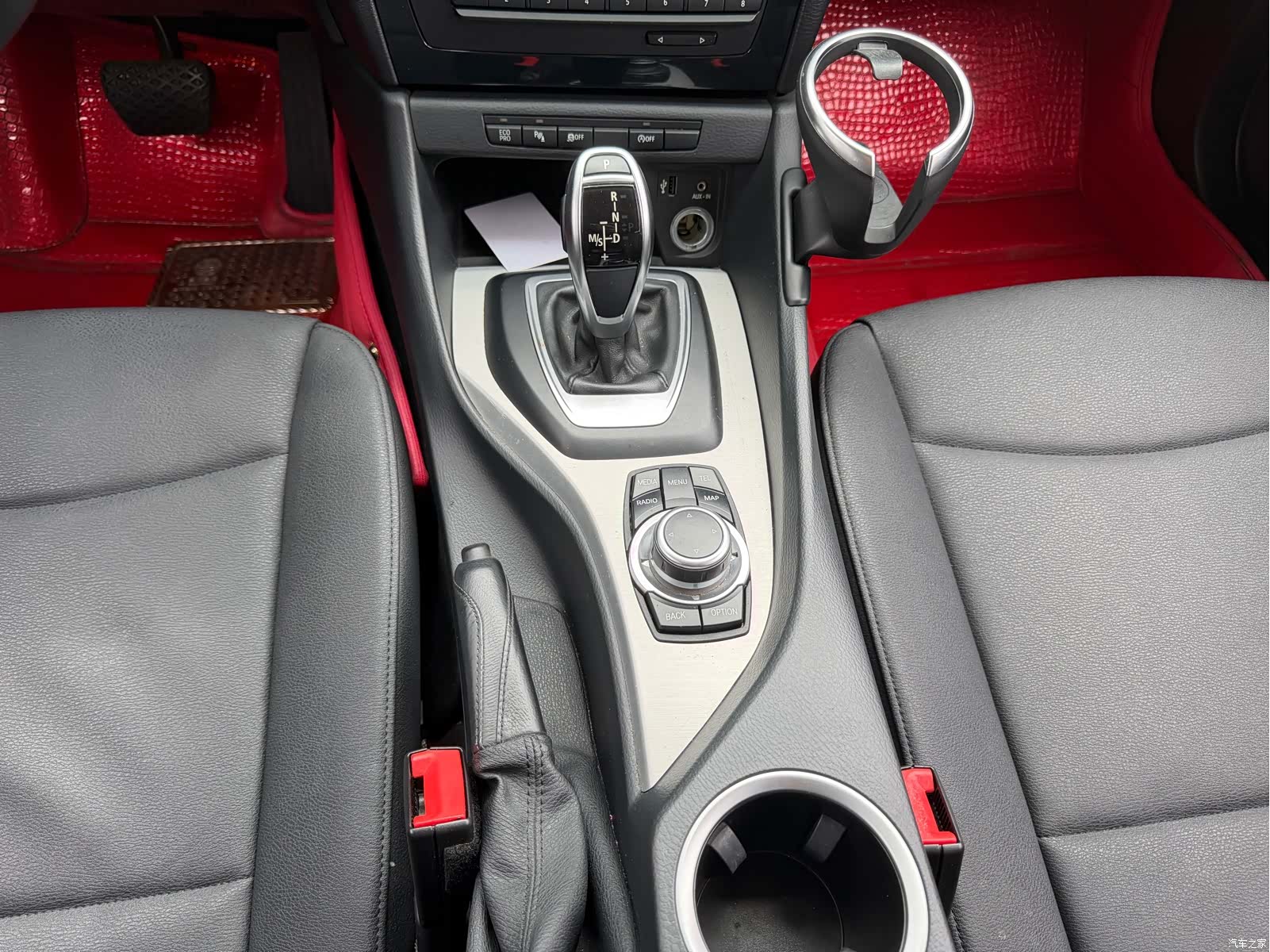 BMW X1, 2015 12