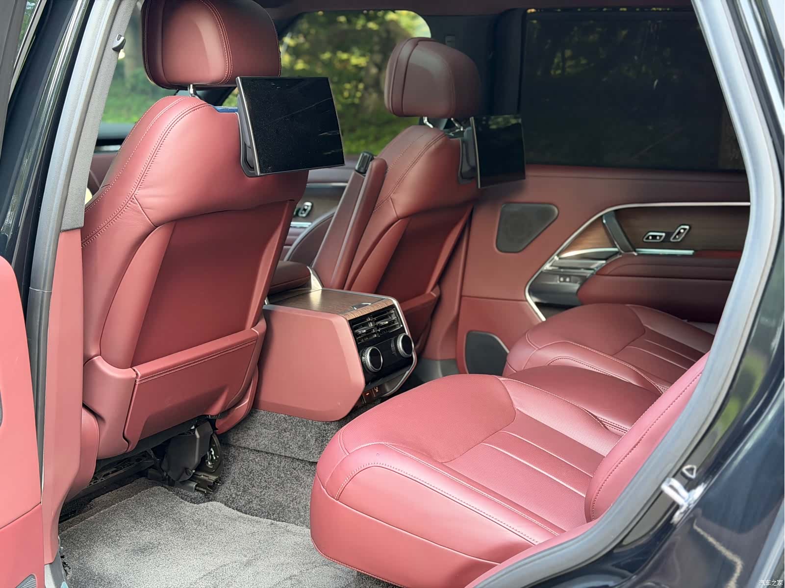 Land Rover Range Rover, 2026 10