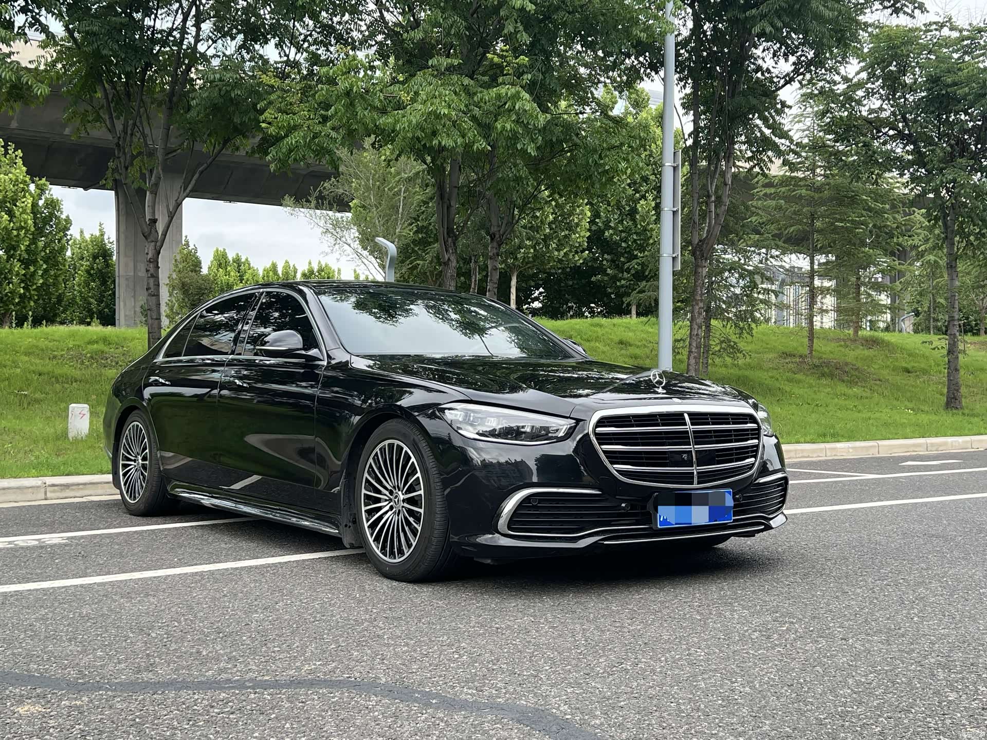 Mercedes-Benz S-Class, 2022 3