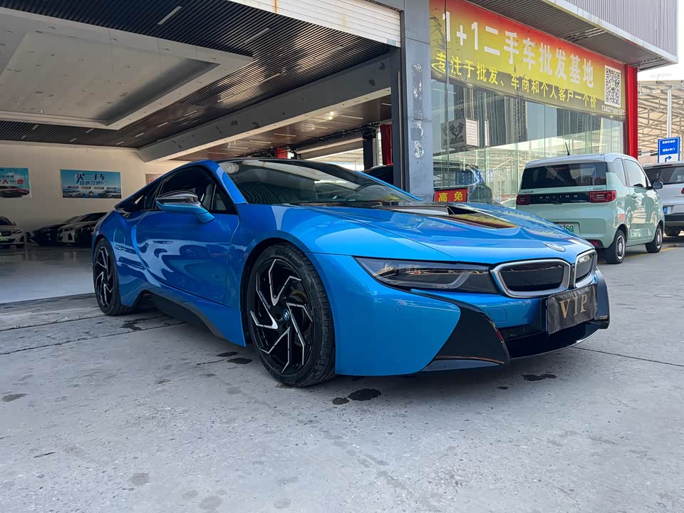 BMW i8