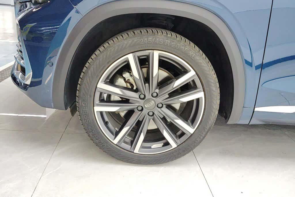 Geely Xingyue L, 2023 6