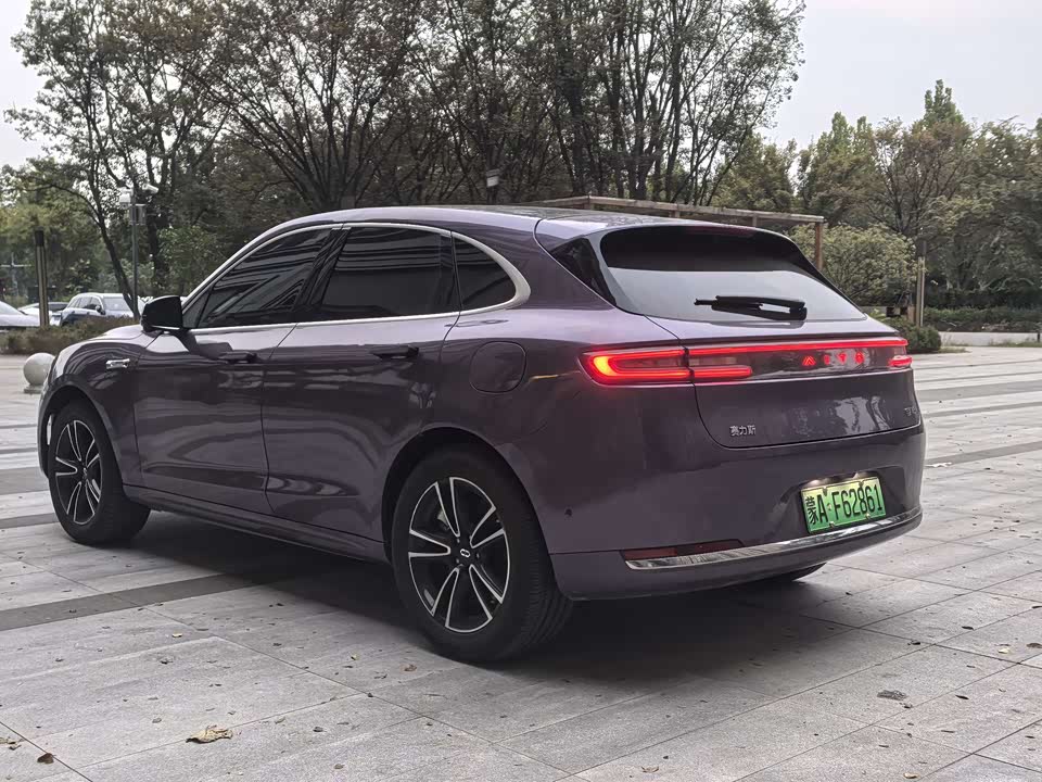 AITO Ask the world M5