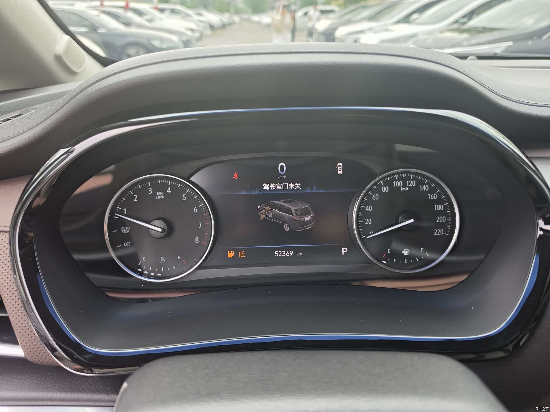 Buick GL8, 2022 все фото