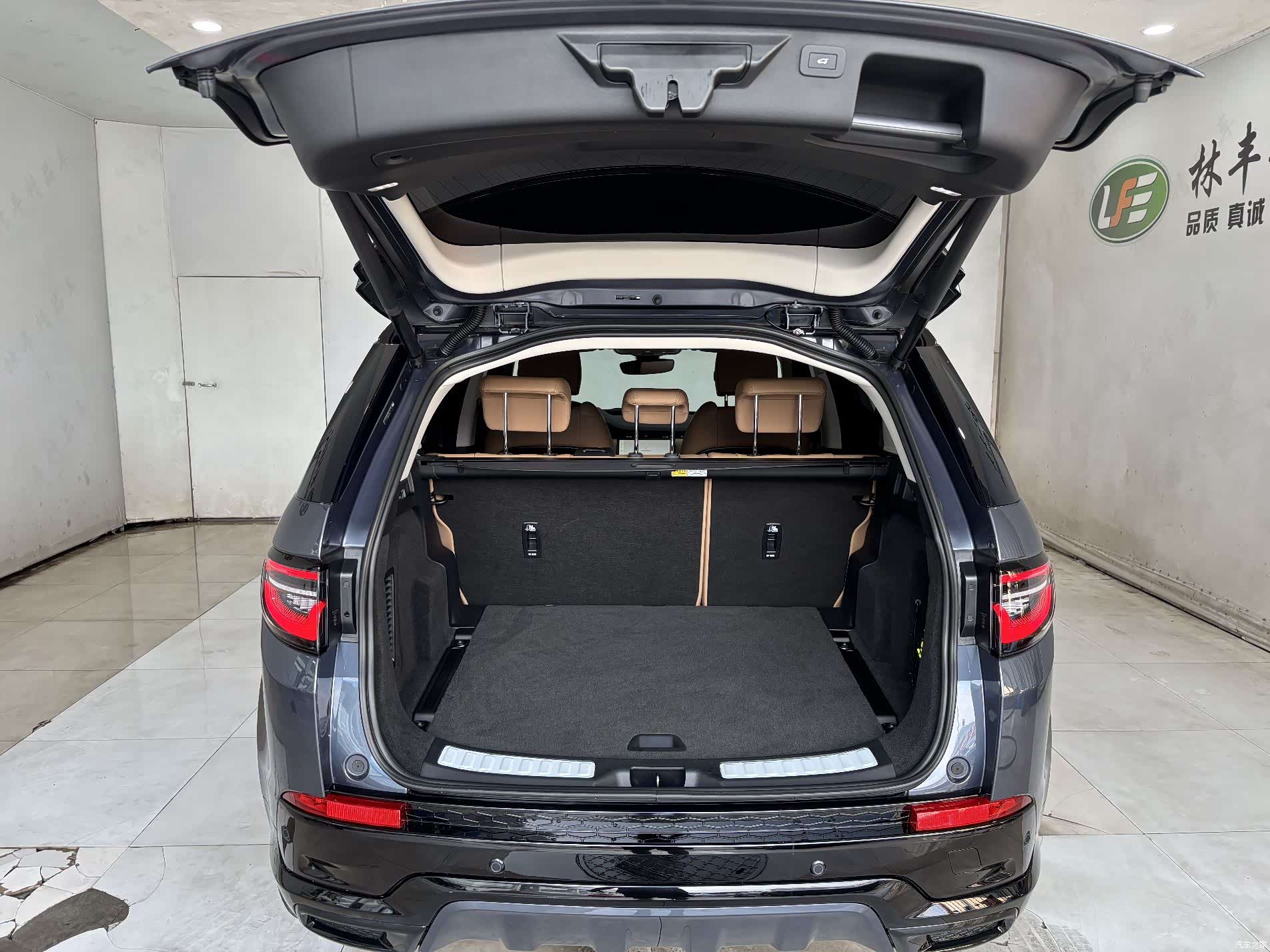 Land Rover Discovery, 2025 27