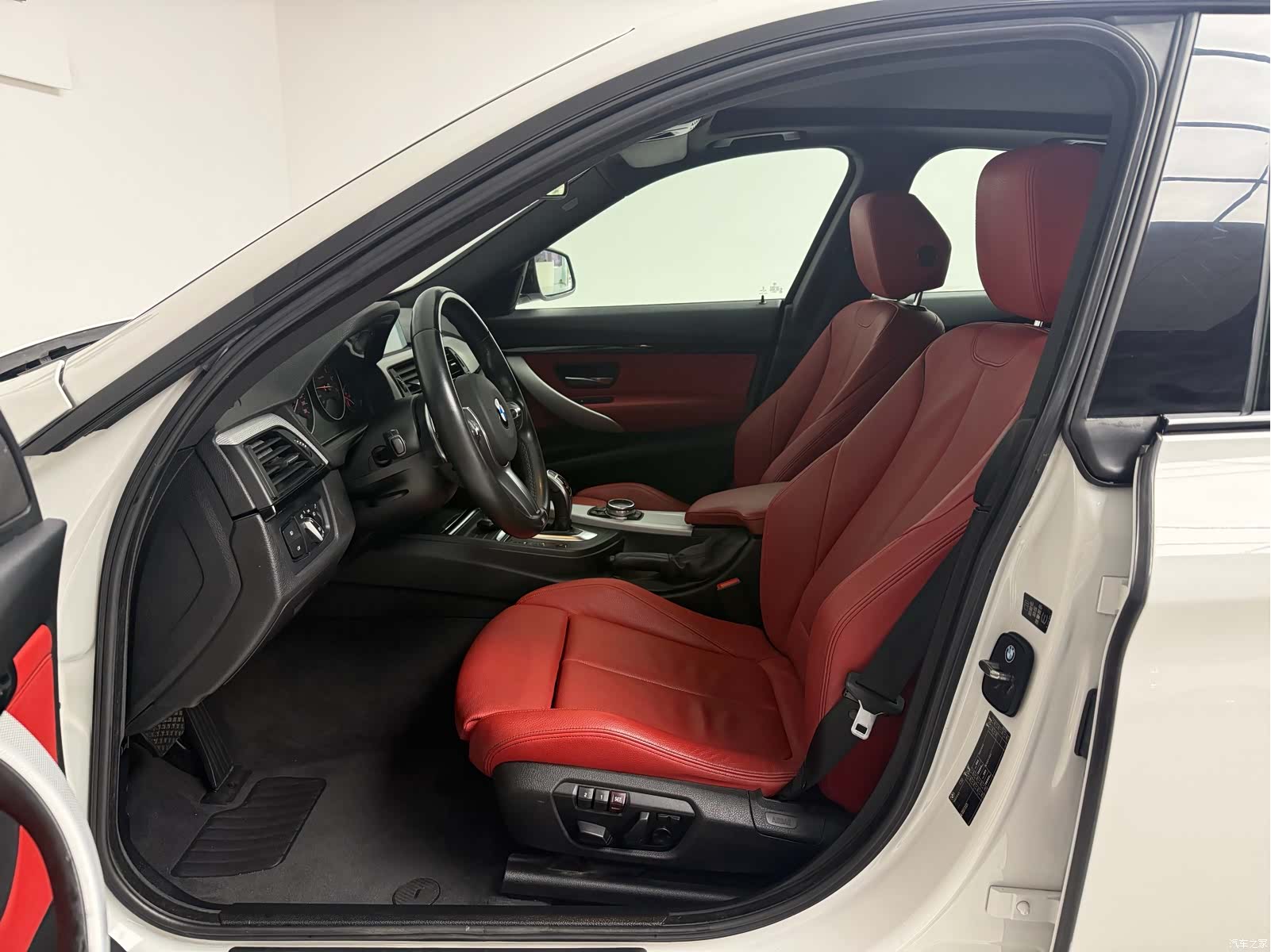 BMW 3 Series, 2015 16