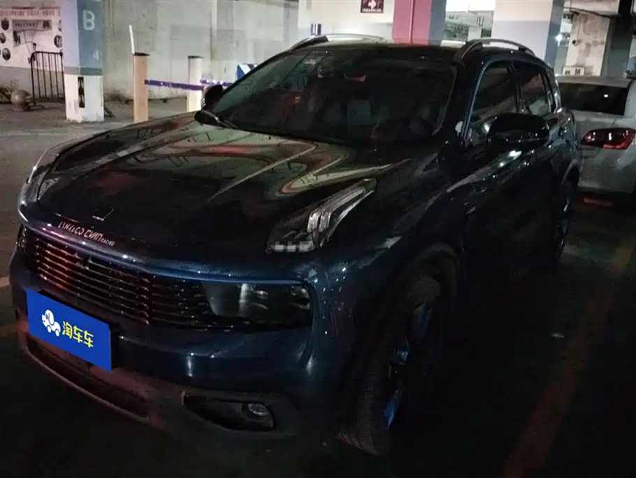 Lynk & Co 01