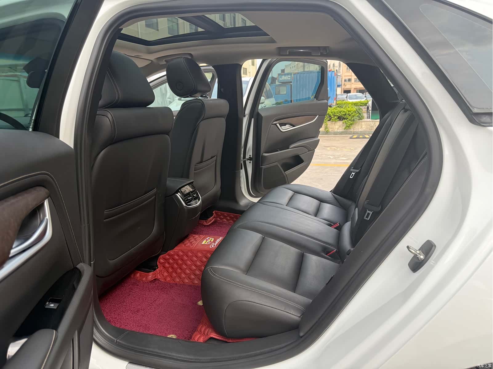 Cadillac XTS, 2018 14