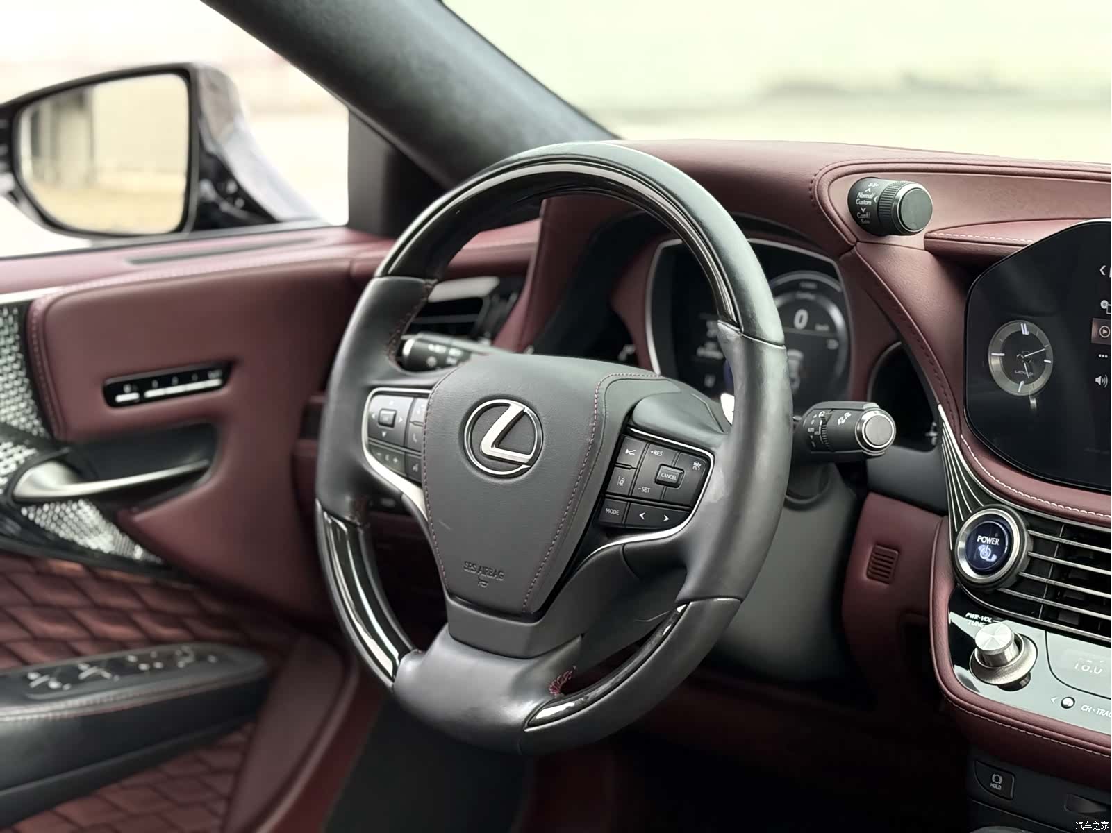 Lexus LS, 2022 10