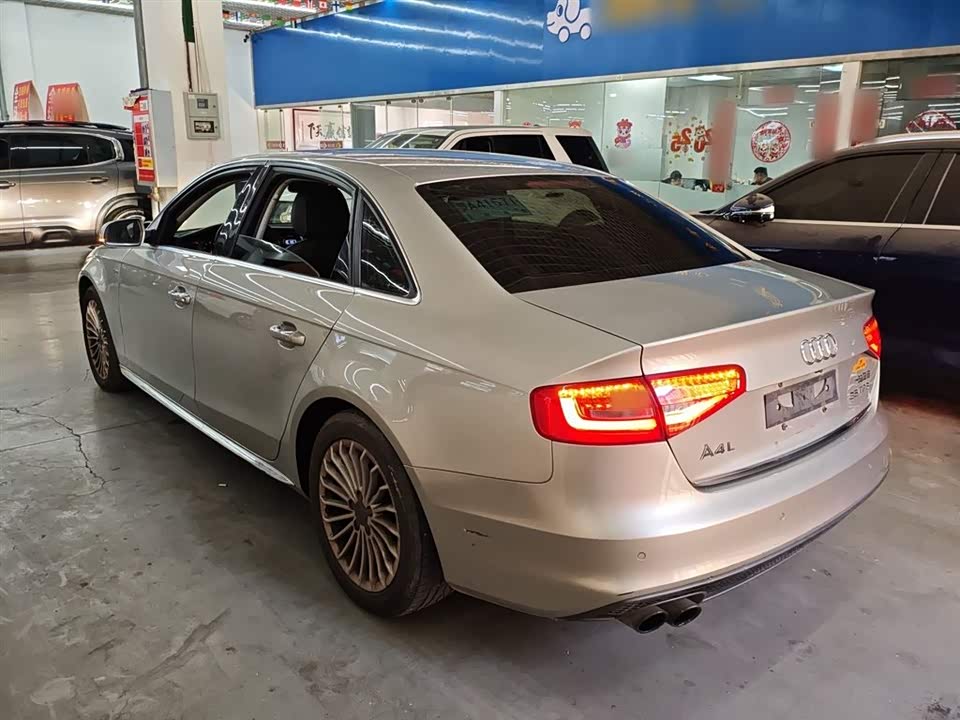 Audi A4L