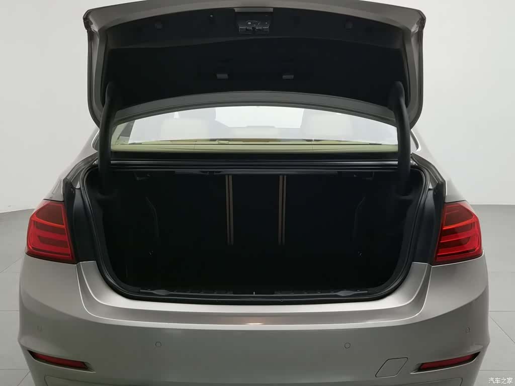 BMW 3 Series, 2013 16