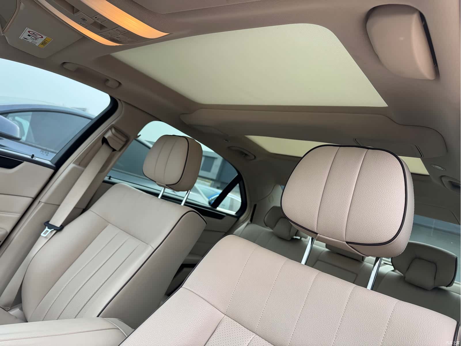 Mercedes-Benz E-Class, 2015 9