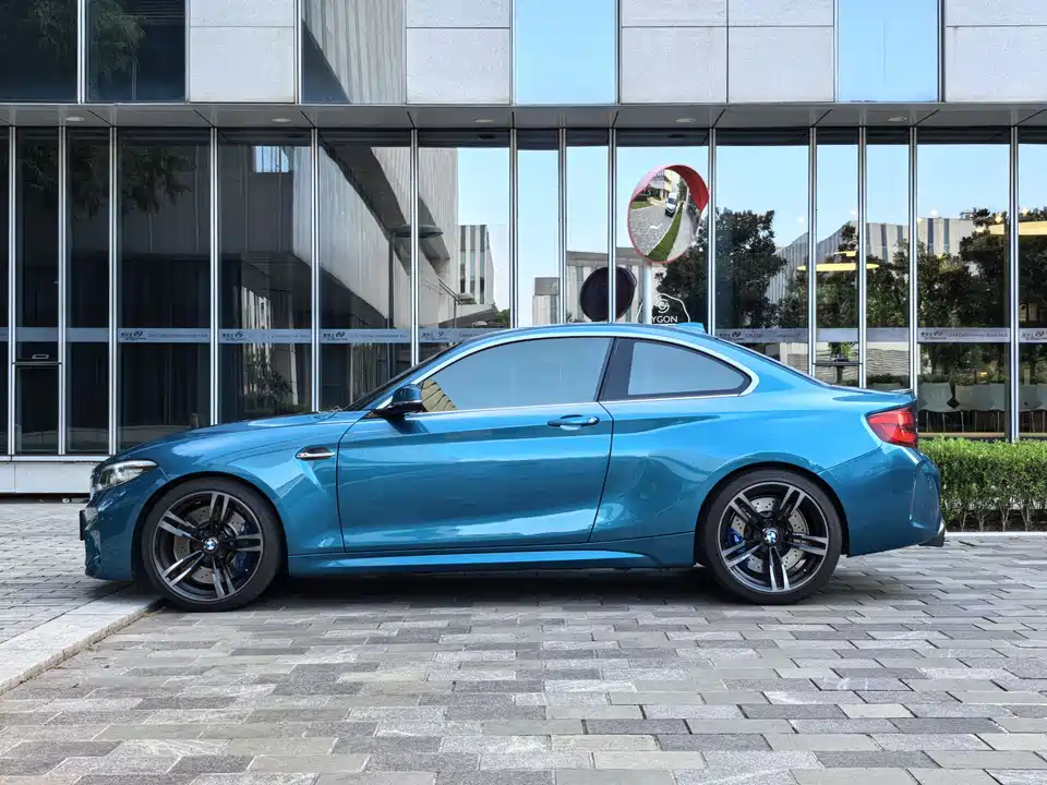 BMW M2