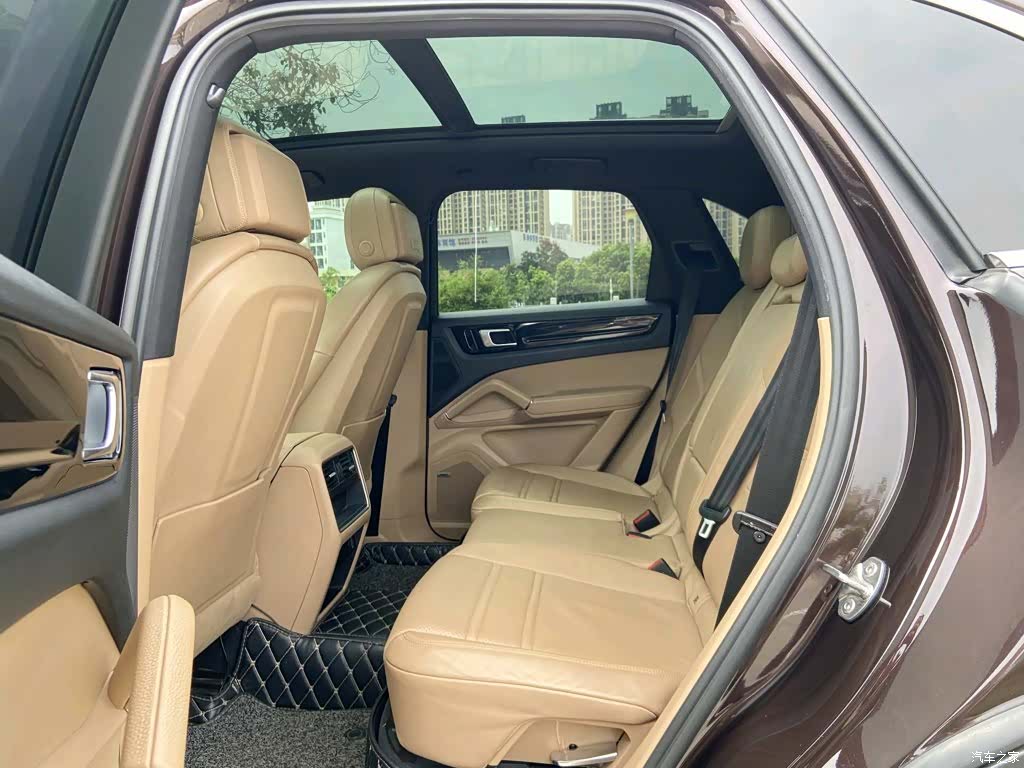 Porsche Cayenne, 2018 8