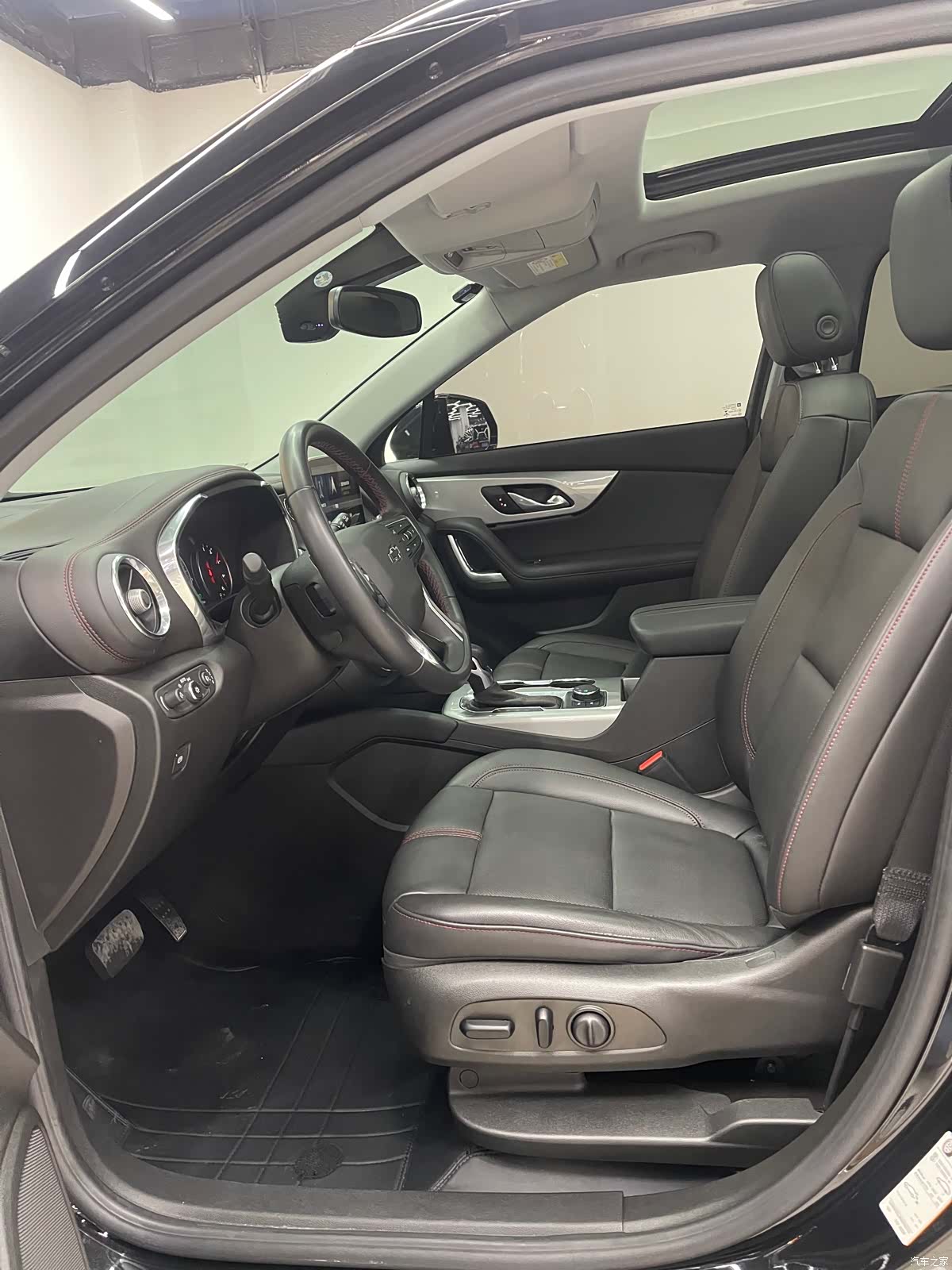 Chevrolet Blazer, 2023 все фото