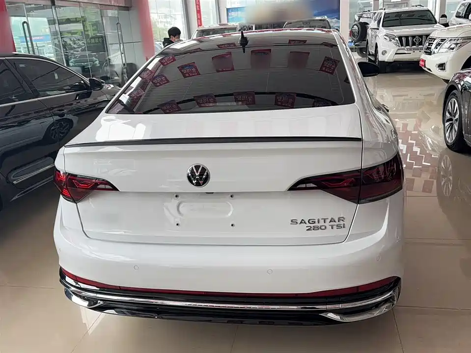 Volkswagen Sagitar