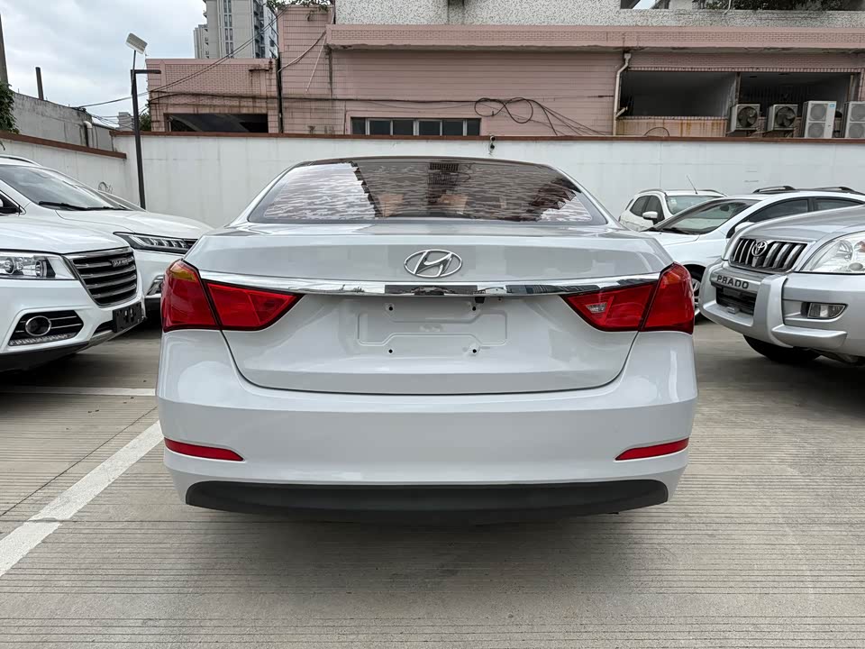 Hyundai Name picture