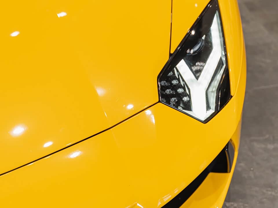 Lamborghini Aventador