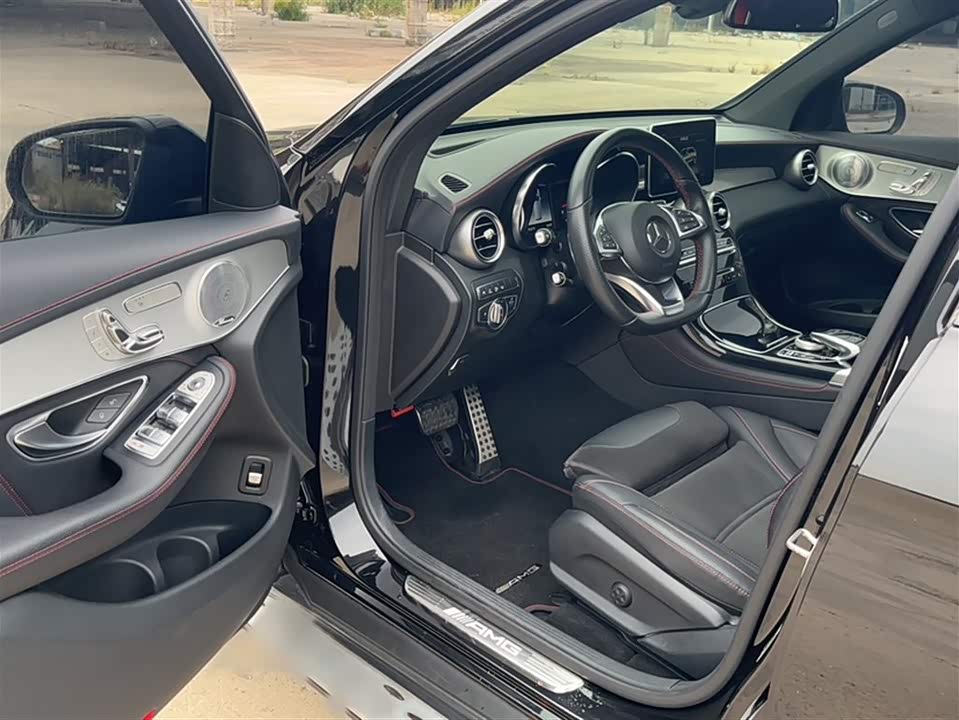 Mercedes-Benz GLC AMG