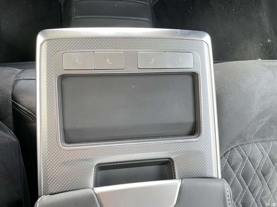 Audi A7L, 2025 12