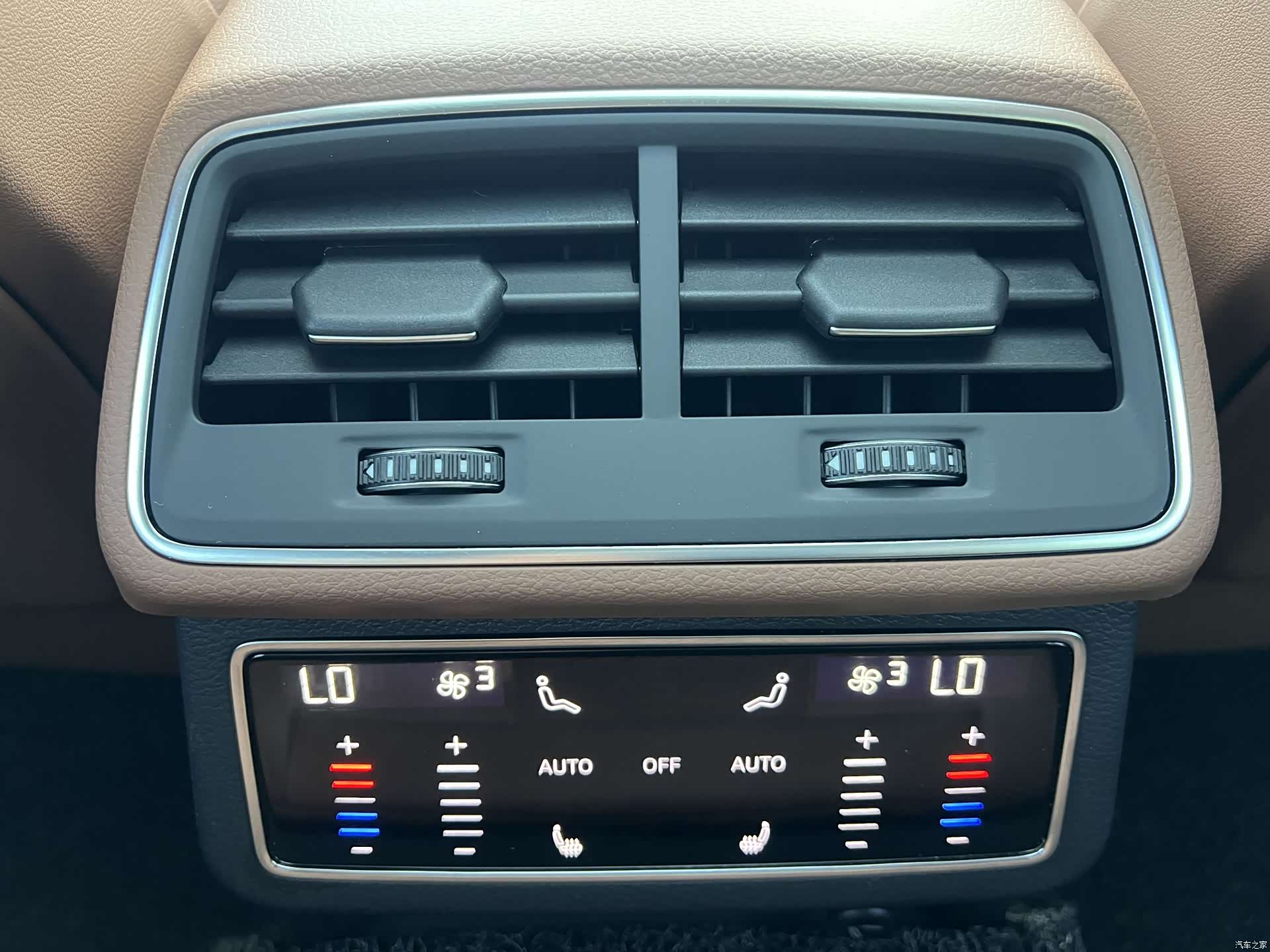 Audi A7L, 2024 16
