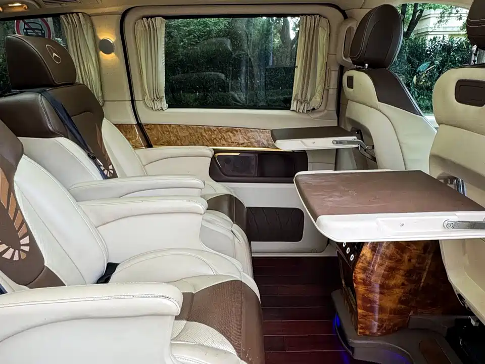 Mercedes-Benz V-class