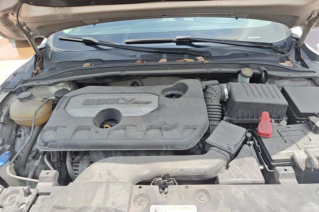 Geely Emgrand, 2017 10