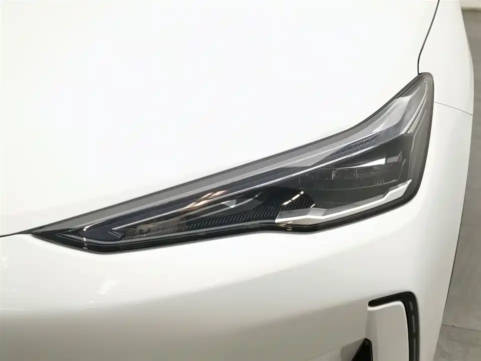 Geely Galaxy Galaxy E5