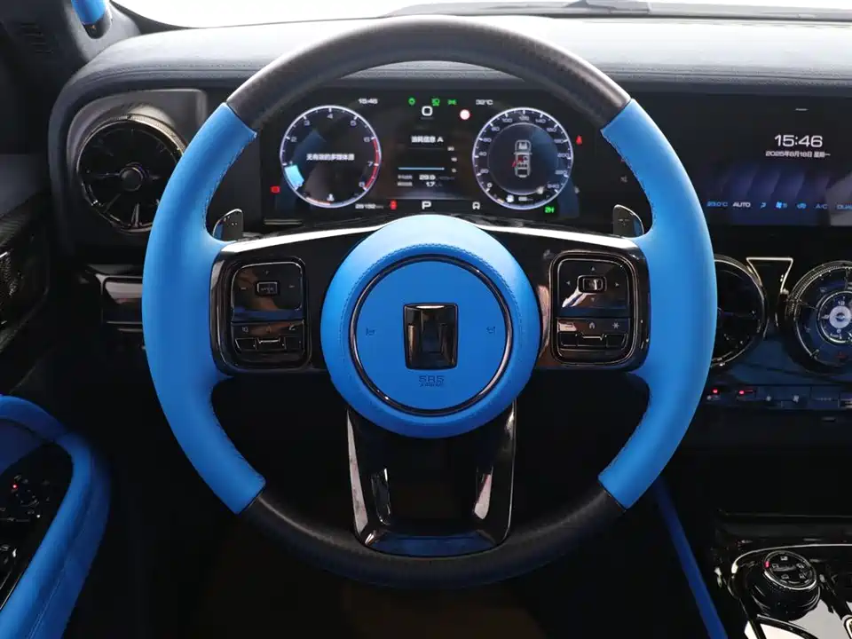 CrossBoundary Co-creation tank 300