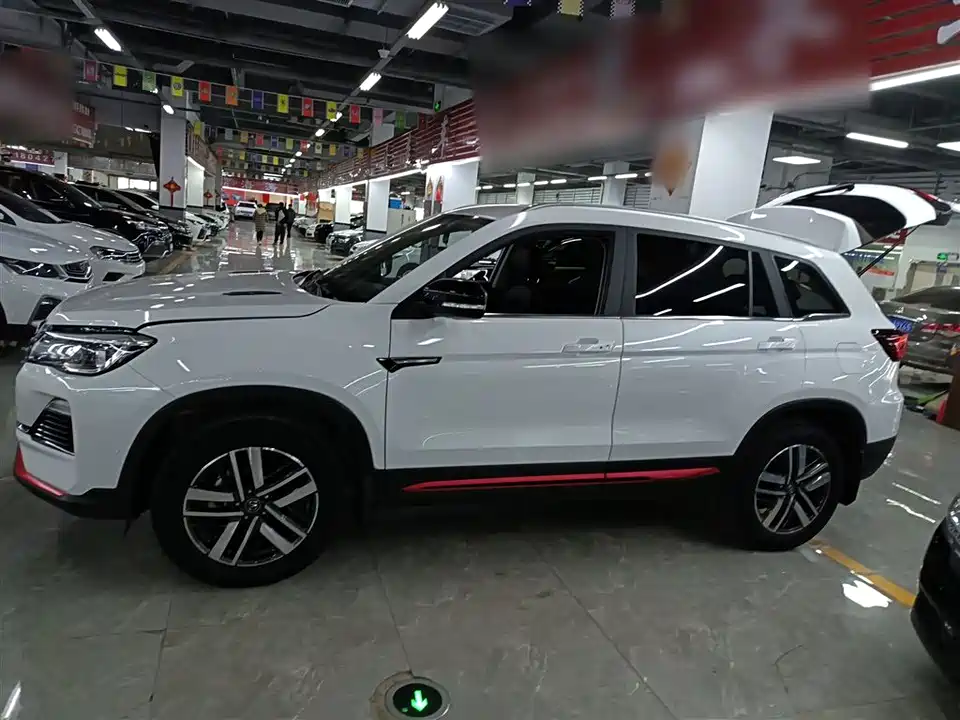 Changan CS75