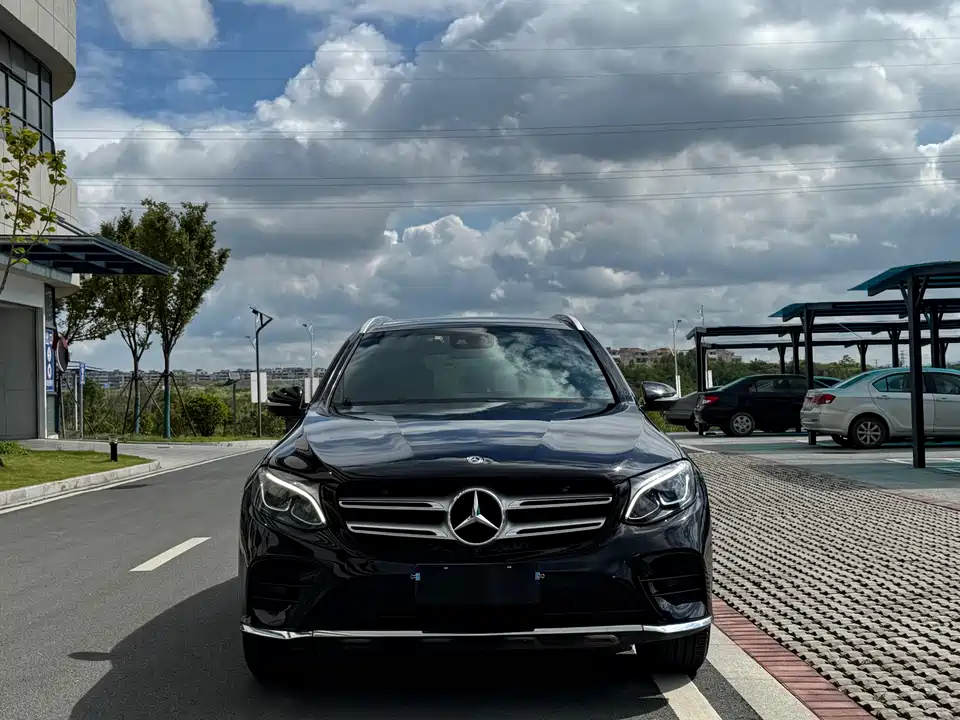 Mercedes-Benz GLC Mercedes-Benz GLC