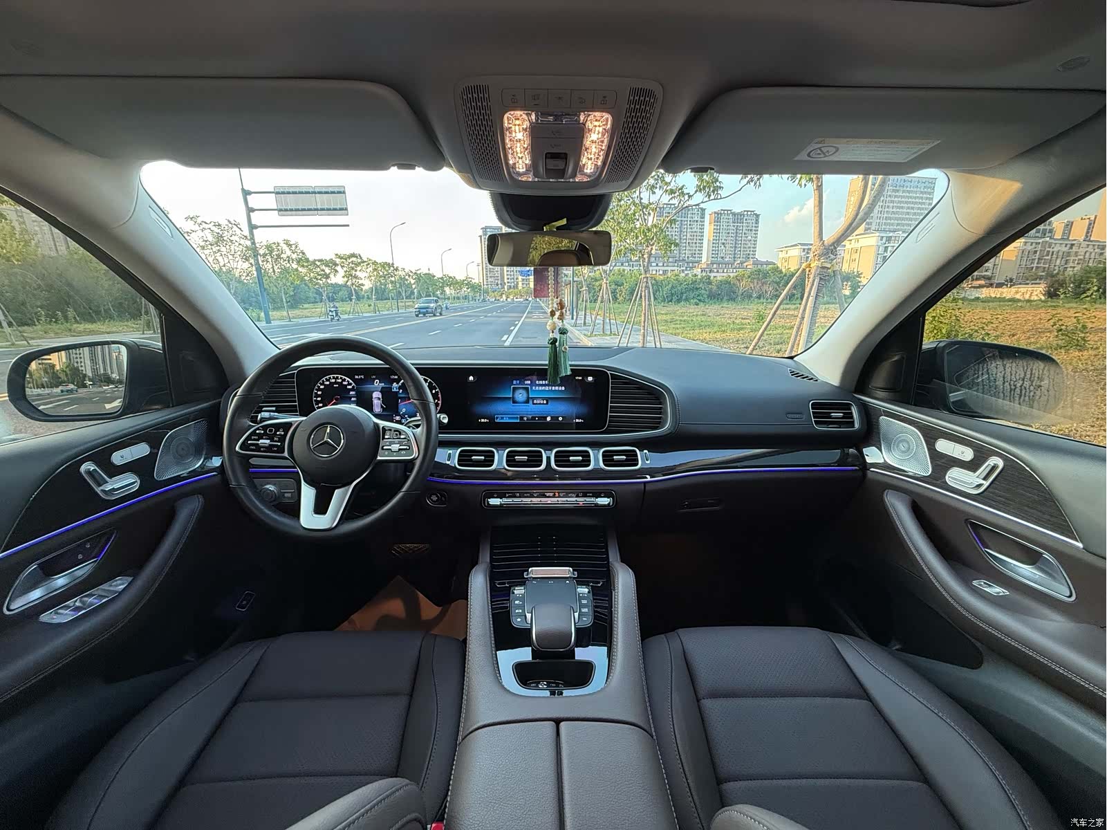Mercedes-Benz GLE, 2023 14
