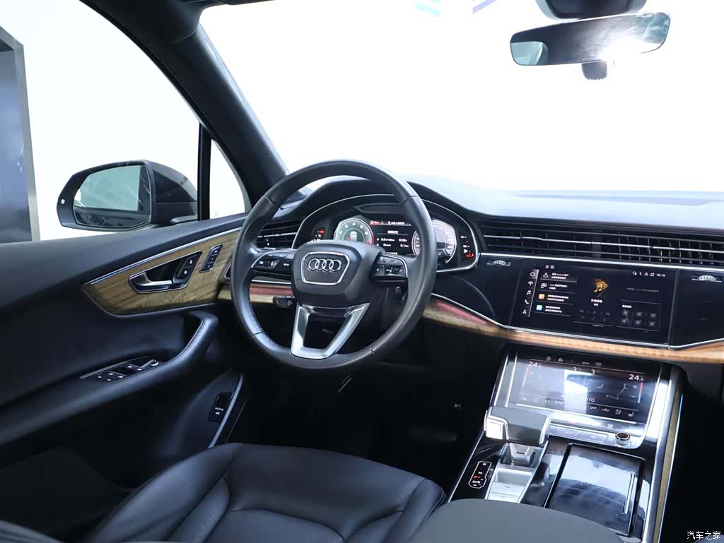 Audi Q7, 2022 14