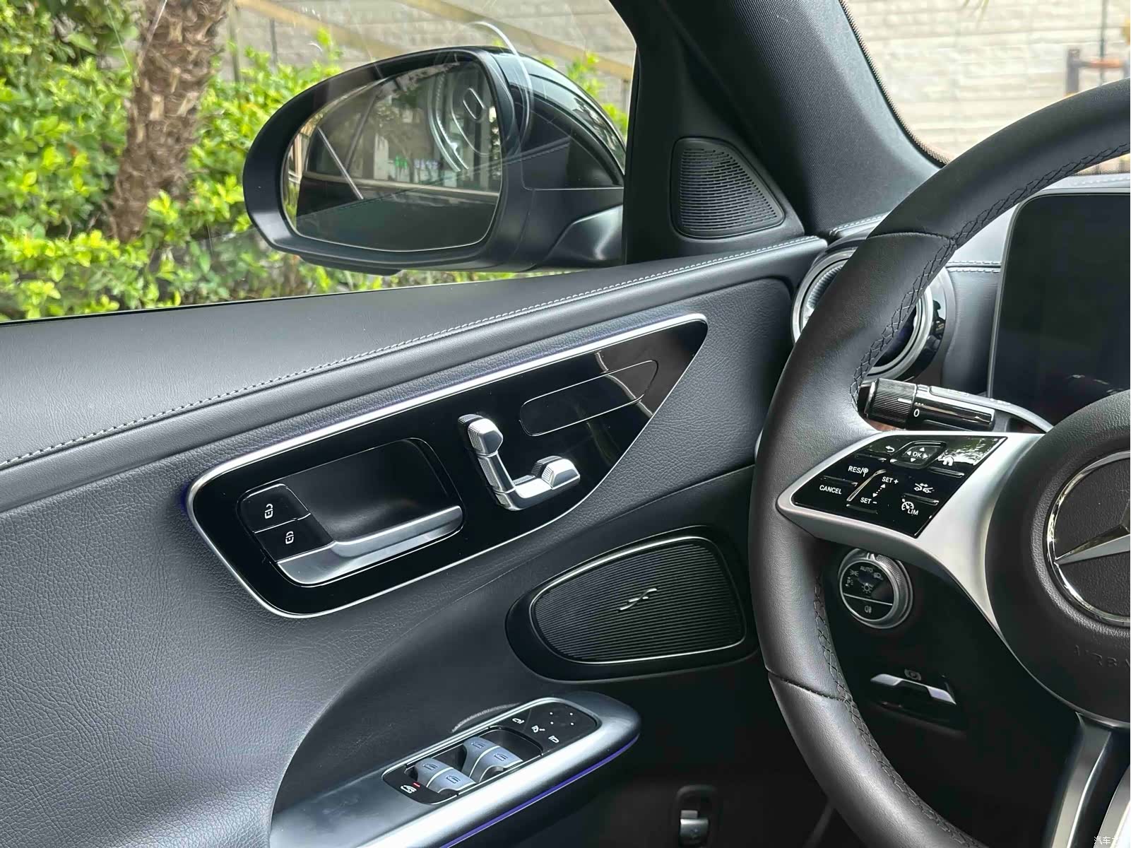 Mercedes-Benz C-Class, 2023 15