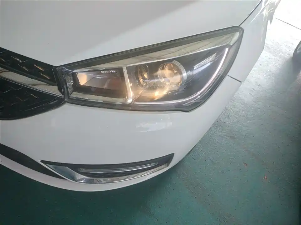 Chery Arrizo 5 Chery Arrizo 5