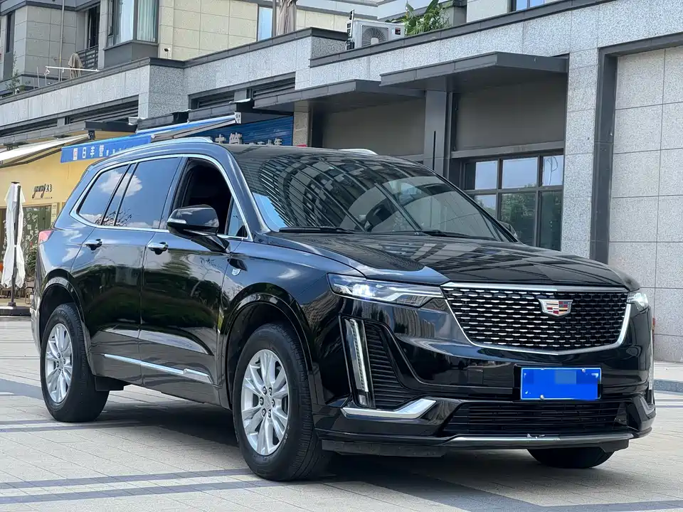 Cadillac XT6