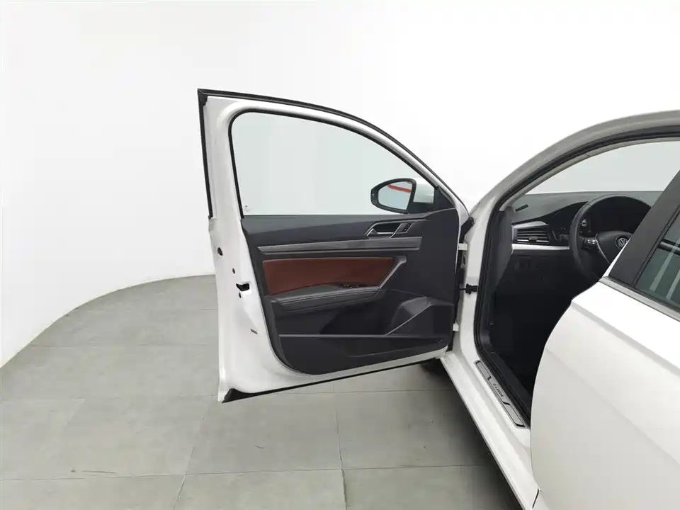 Volkswagen Lavida Pure Electric