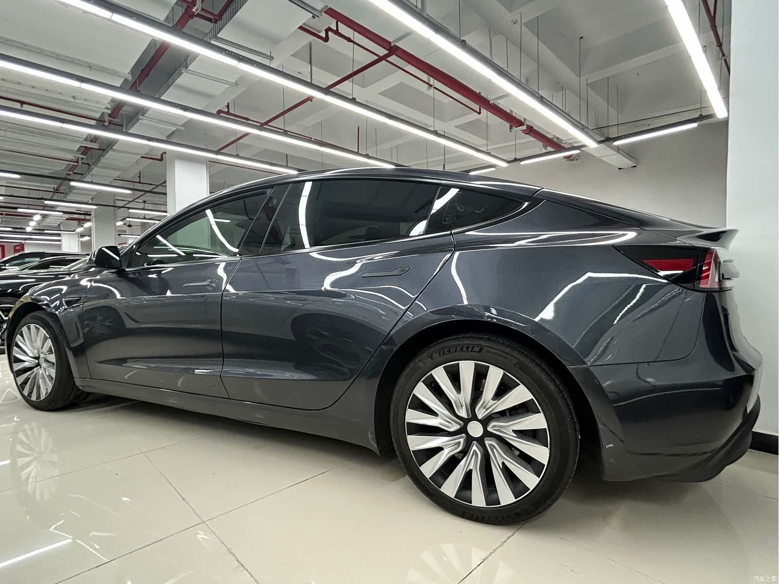 Tesla Model 3, 2024 4